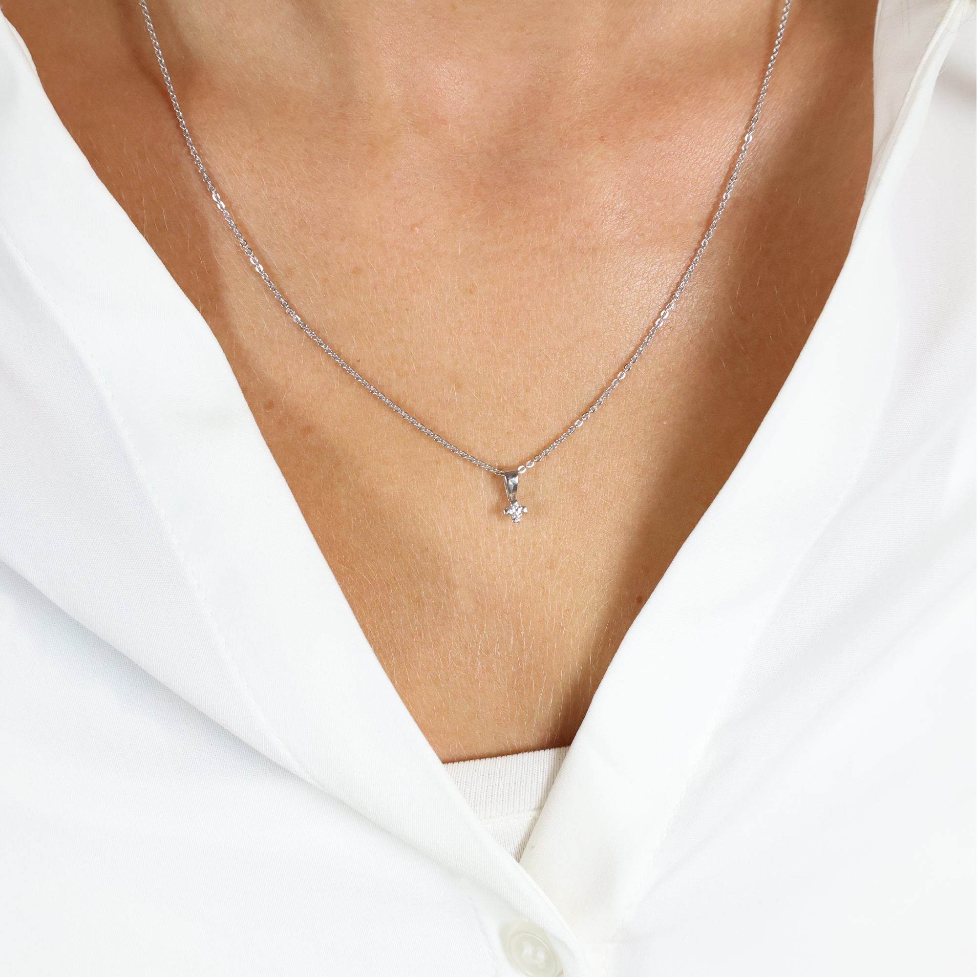 Mary Pendant With 0.05ct W/VS Labgrown Diamond