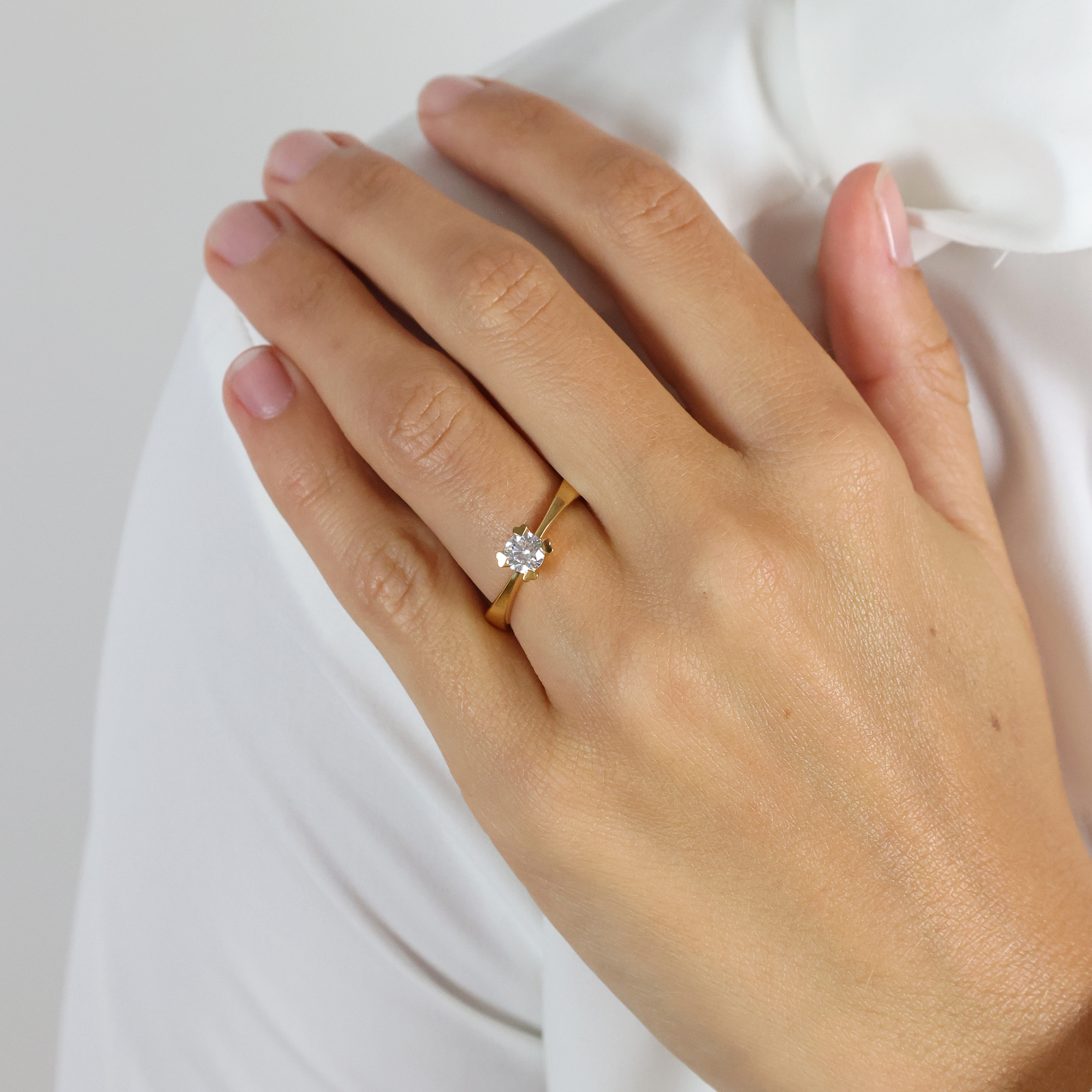 Mary Ring 14 Carat With 0.40ct W/VS Labgrown Diamond