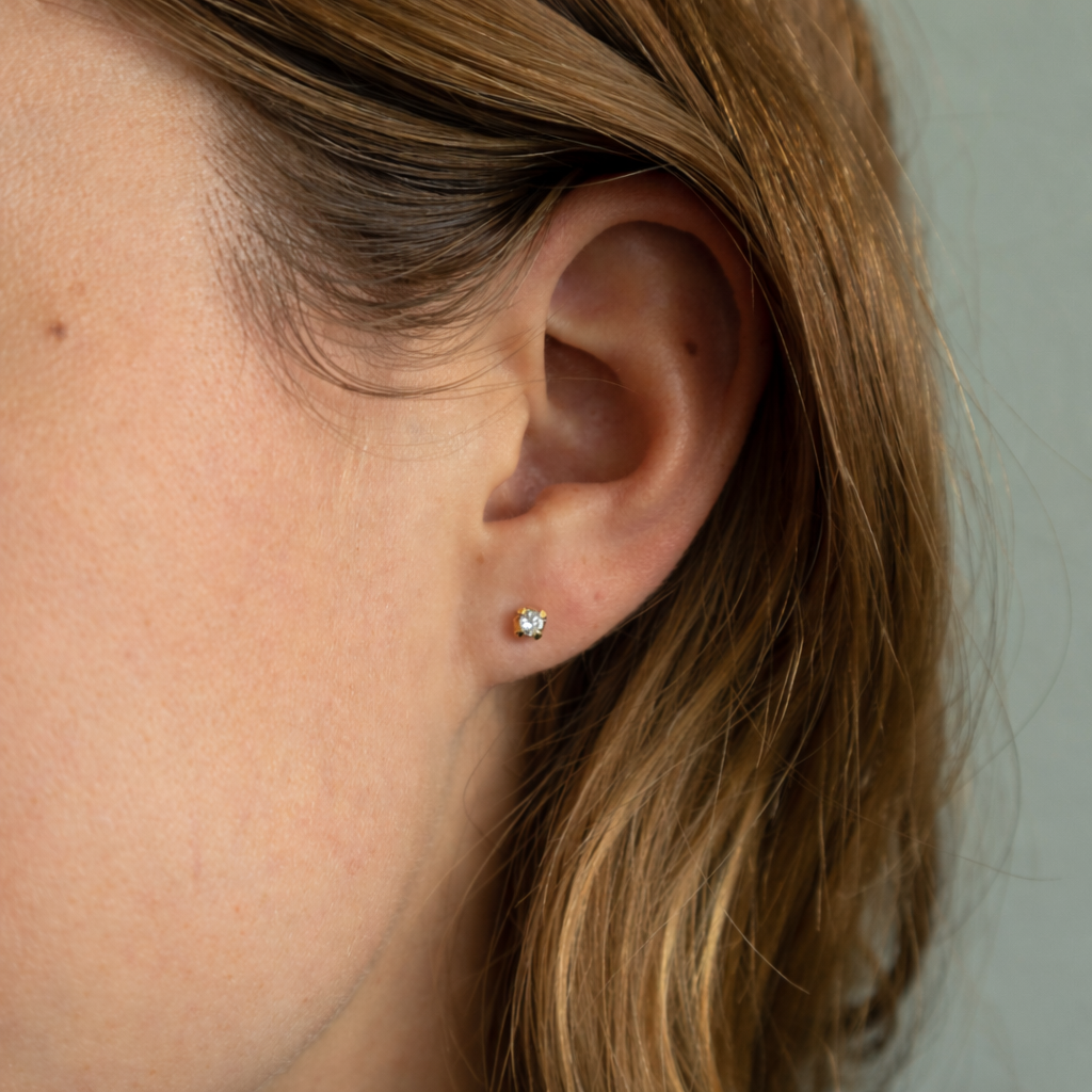 Elya Stud Earrings 8 Carat Gold With 2x0.05ct W/VS Labgrown Diamond