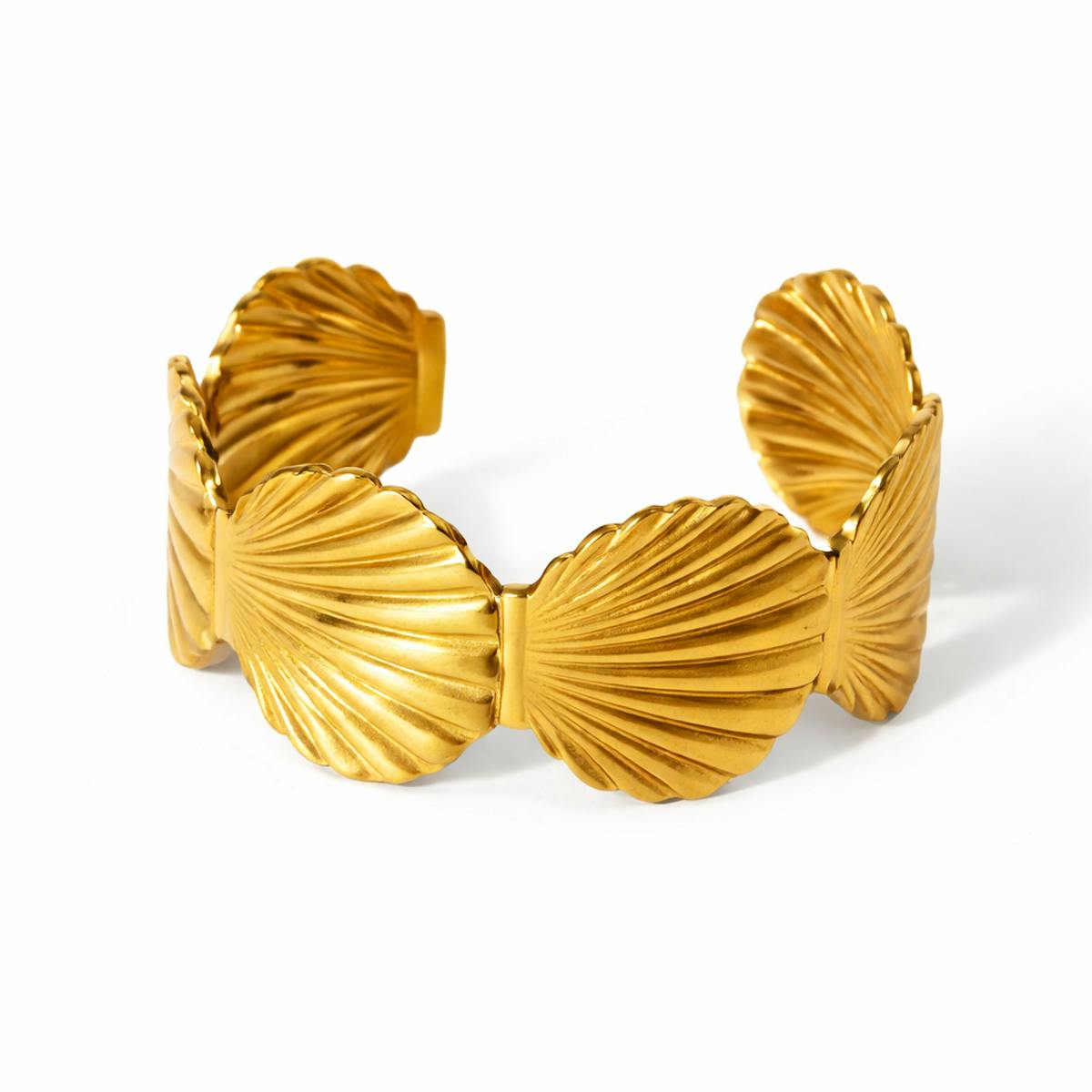Aurelia Shell Cuff