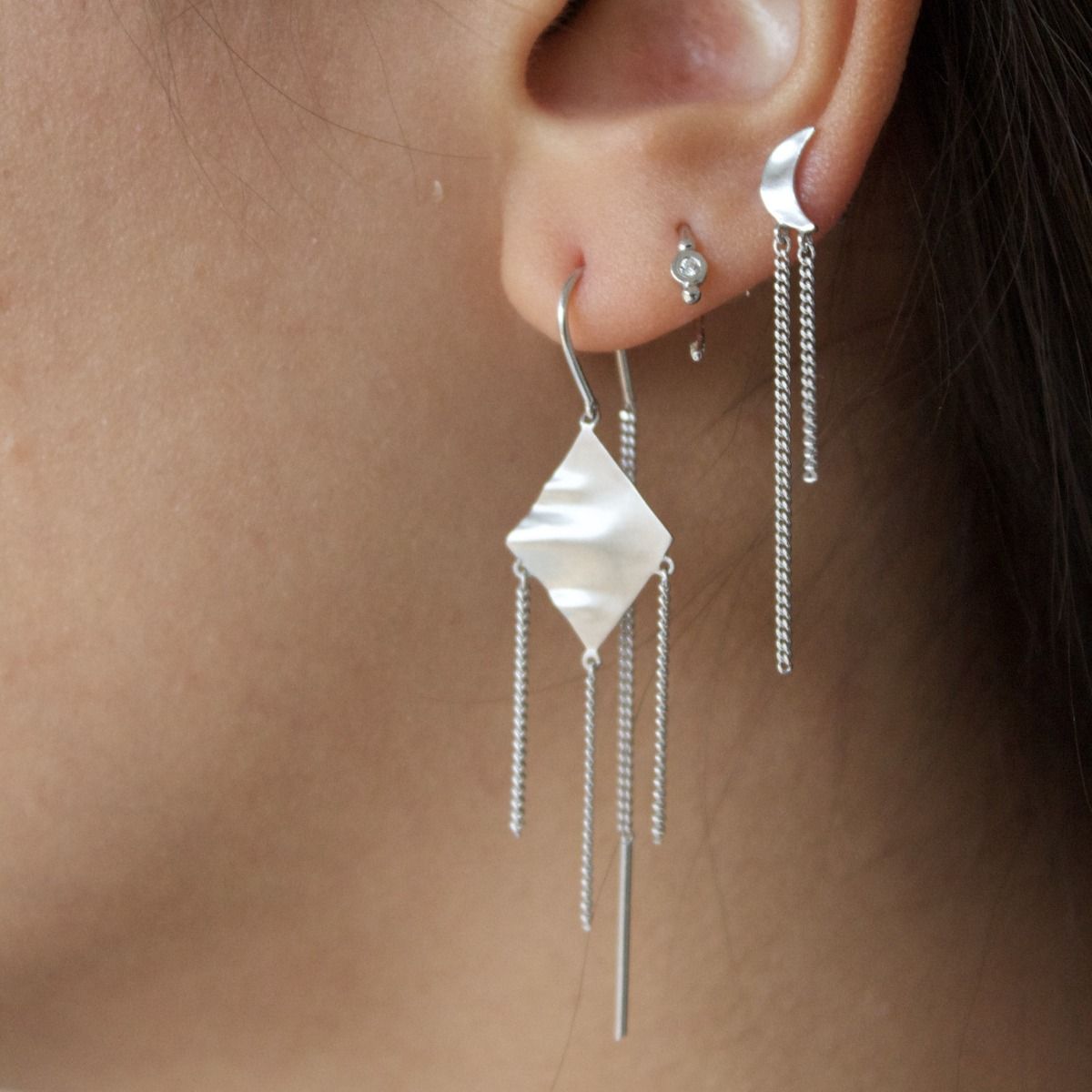 Petit Bella Moon Earring with Two Chains Silver - Single