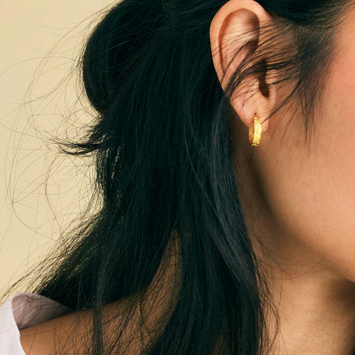 By Aagaard — Moon Half Hoop Earrings By Aagaard Moon Half Hoop Earrings — Kolczyk
