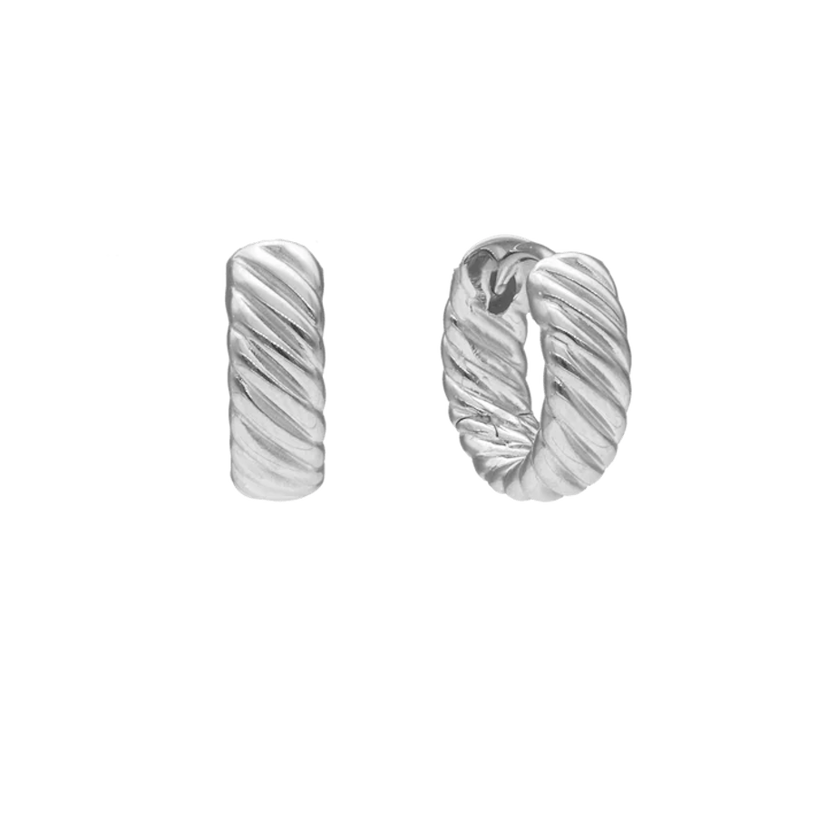 By Aagaard — Diagonal Ridged Hoop Earrings By Aagaard Diagonal Ridged Hoop Earrings — Øreringe