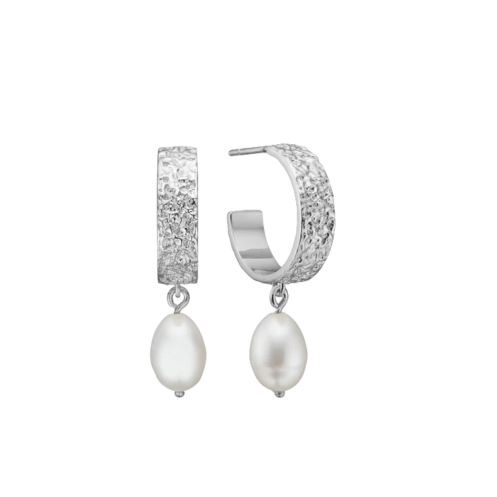 By Aagaard Freshwater Pearl Half Hoop Earrings — Øreringe