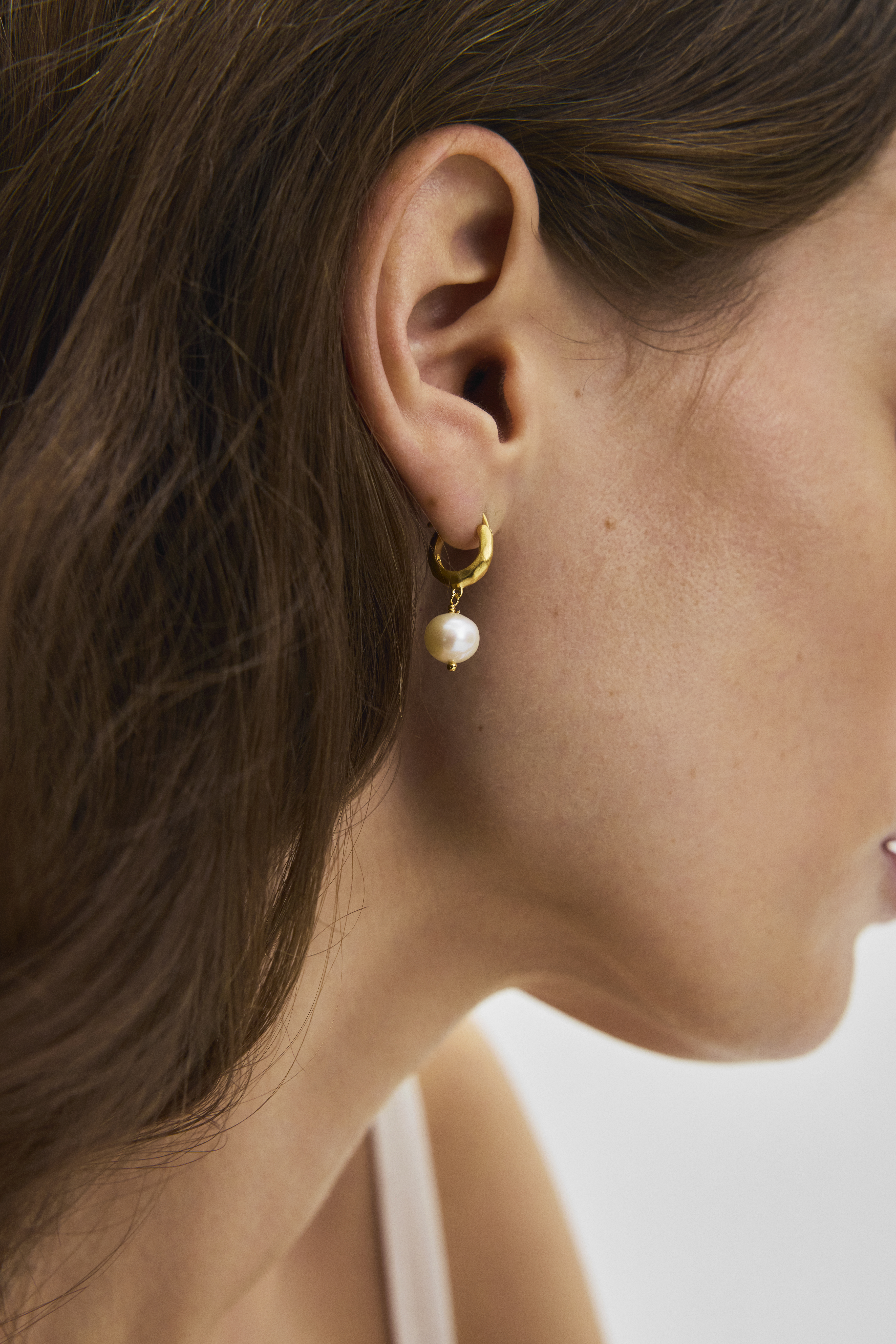 Pernille Corydon Pearl Blossom Earrings — Oorbel