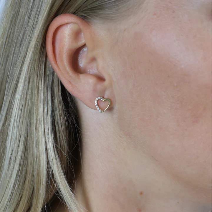 Essentials by Aagaard Hearts Stud Earrings, CZ, 8kt — Øreringe