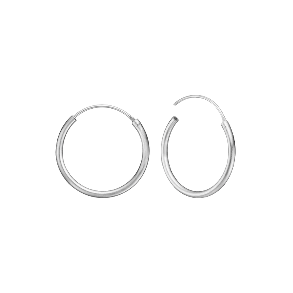 Essentials by Aagaard — Creoles, 1.5 x 19 mm Essentials by Aagaard Creoles, 1.5 x 19 mm — Kolczyk