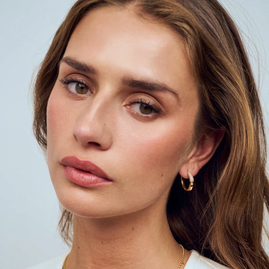 Sif Jakobs Jewellery — Goccia Creolo Grande Earrings Sif Jakobs Jewellery Goccia Creolo Grande Earrings — Oorbel