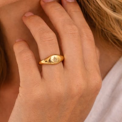 Ayo Copenhagen — Selene Signet Ring Ayo Copenhagen Selene Signet Ring — Bagues
