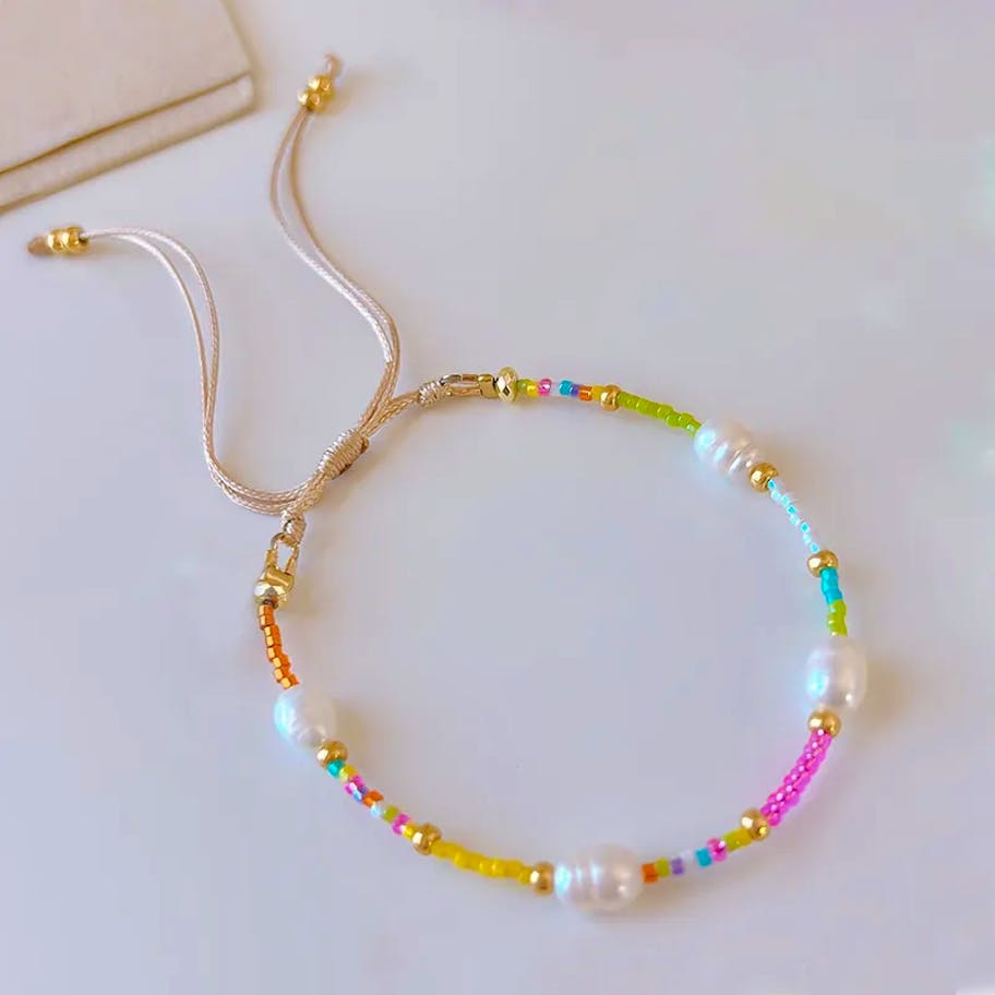 Ayo Copenhagen — Luna Pearl Bracelet Fiesta Ayo Copenhagen Luna Pearl Bracelet Fiesta — Armband