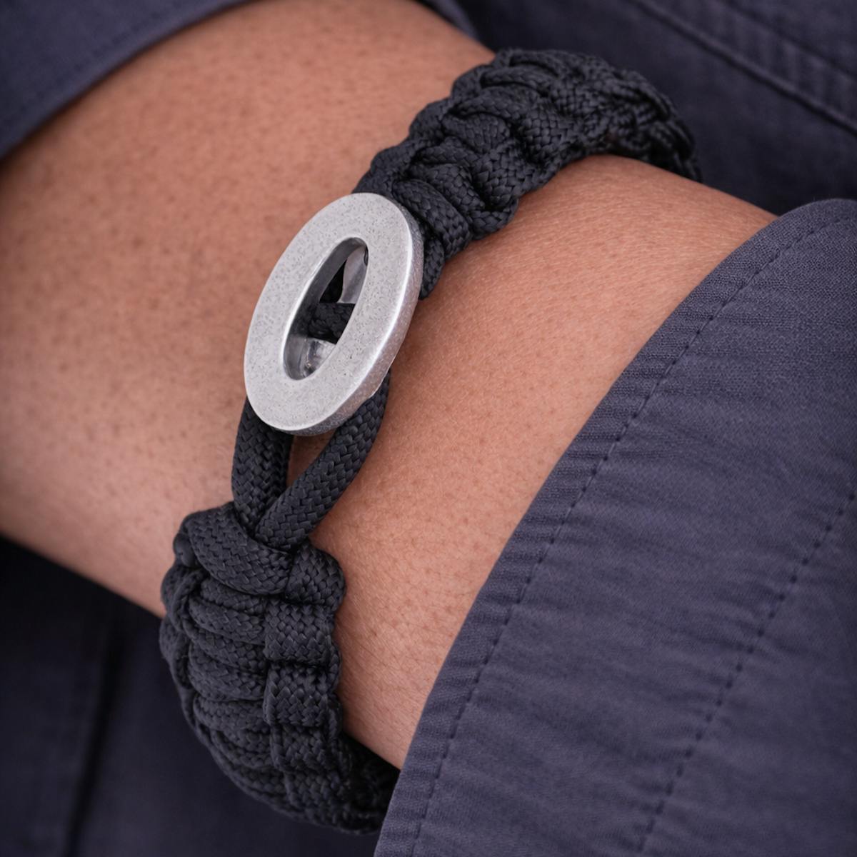 From Soldier to Soldier — FSTS Bracelet Black with Brushed Sterling Silver Lock From Soldier to Soldier FSTS Bracelet Black with Brushed Sterling Silver Lock — Armbånd
