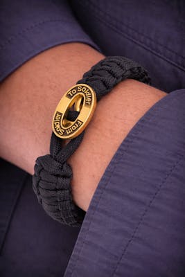 From Soldier to Soldier — FSTS Bracelet Black with Gold Plated Sterling Silver Lock From Soldier to Soldier FSTS Bracelet Black with Gold Plated Sterling Silver Lock — Bransoletka