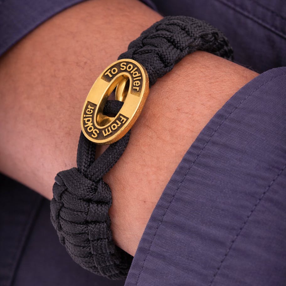From Soldier to Soldier — FSTS Bracelet Black with Gold Plated Sterling Silver Lock From Soldier to Soldier FSTS Bracelet Black with Gold Plated Sterling Silver Lock — Armbånd