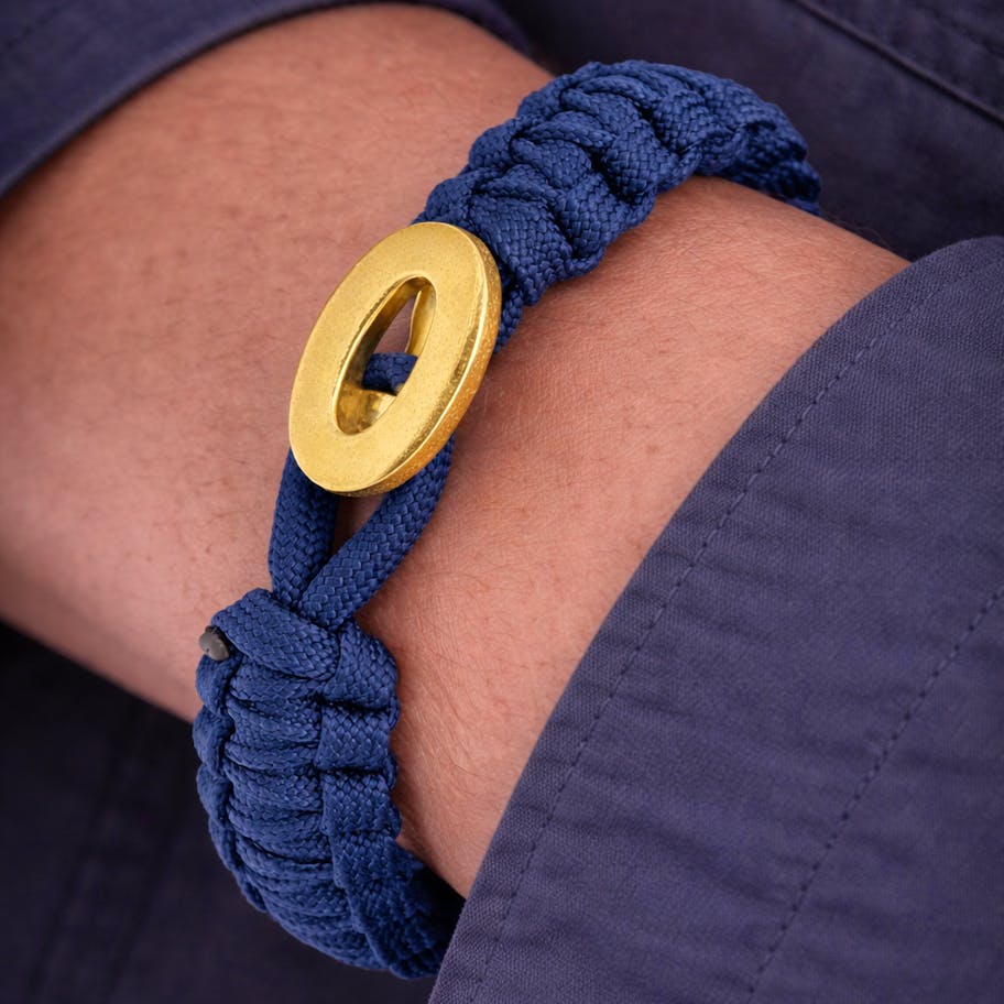 From Soldier to Soldier — FSTS Bracelet Blue with Brushed Gold Plated Sterling Silver Lock From Soldier to Soldier FSTS Bracelet Blue with Brushed Gold Plated Sterling Silver Lock — Armbånd