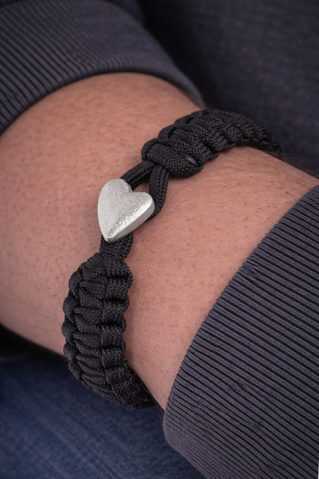 From Soldier to Soldier FSTS Bracelet Black with Sterling Silver Heart Lock — Bransoletka