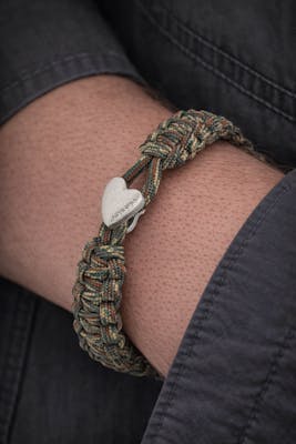 From Soldier to Soldier — FSTS Bracelet Camouflage with Sterling Silver Heart Lock From Soldier to Soldier FSTS Bracelet Camouflage with Sterling Silver Heart Lock — Bransoletka