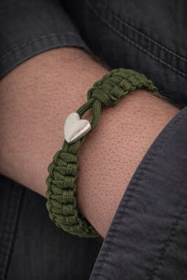 From Soldier to Soldier — FSTS Bracelet Green with Sterling Silver Heart Lock From Soldier to Soldier FSTS Bracelet Green with Sterling Silver Heart Lock — Bransoletka