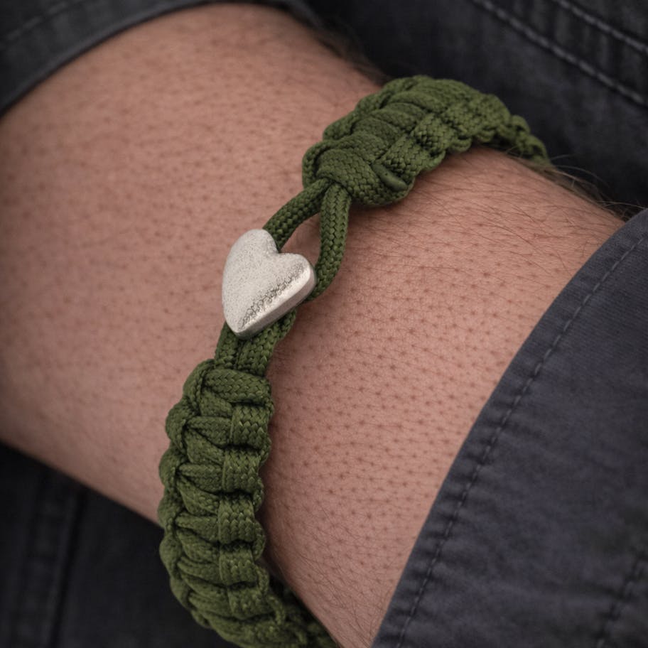 From Soldier to Soldier — FSTS Bracelet Green with Sterling Silver Heart Lock From Soldier to Soldier FSTS Bracelet Green with Sterling Silver Heart Lock — Armbånd