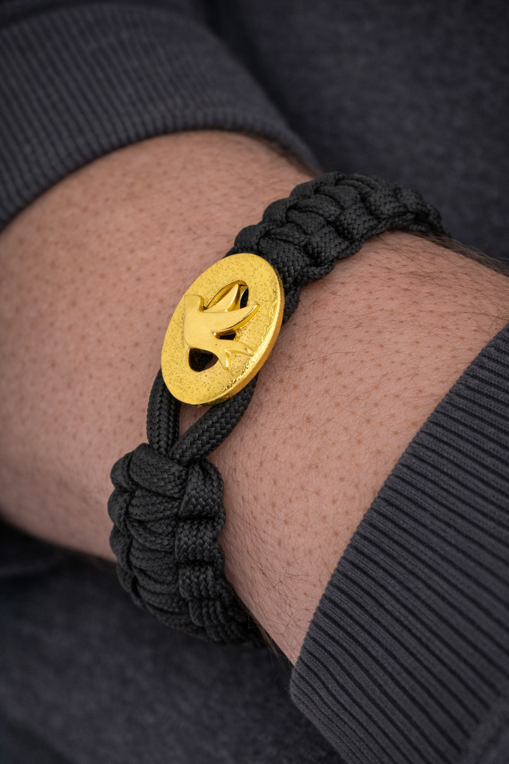 From Soldier to Soldier FSTS Bracelet Black with Gold Plated Sterling Silver Peace Dove Lock — Bransoletka