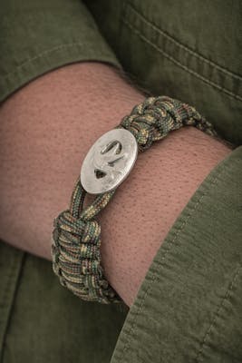 From Soldier to Soldier — FSTS Bracelet Camouflage with Sterling Silver Peace Dove Lock From Soldier to Soldier FSTS Bracelet Camouflage with Sterling Silver Peace Dove Lock — Bransoletka