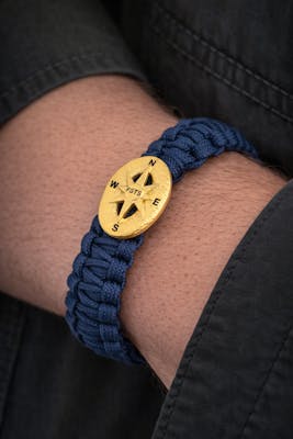 From Soldier to Soldier — FSTS Bracelet Blue with Gold Plated Sterling Silver Compass Lock From Soldier to Soldier FSTS Bracelet Blue with Gold Plated Sterling Silver Compass Lock — Bransoletka