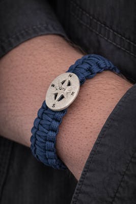 From Soldier to Soldier — FSTS Bracelet Blue with Sterling Silver Compass Lock From Soldier to Soldier FSTS Bracelet Blue with Sterling Silver Compass Lock — Bransoletka