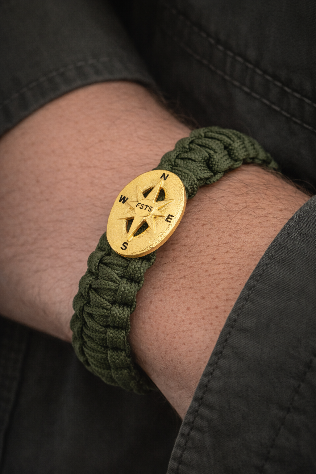 From Soldier to Soldier FSTS Bracelet Green with Gold Plated Sterling Silver Compass Lock — Bransoletka