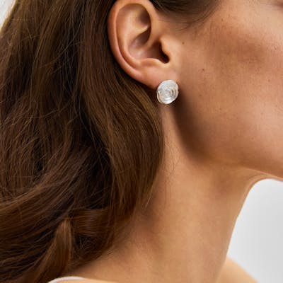 Pernille Corydon — Large Rose Earsticks Pernille Corydon Large Rose Earsticks — Øreringer
