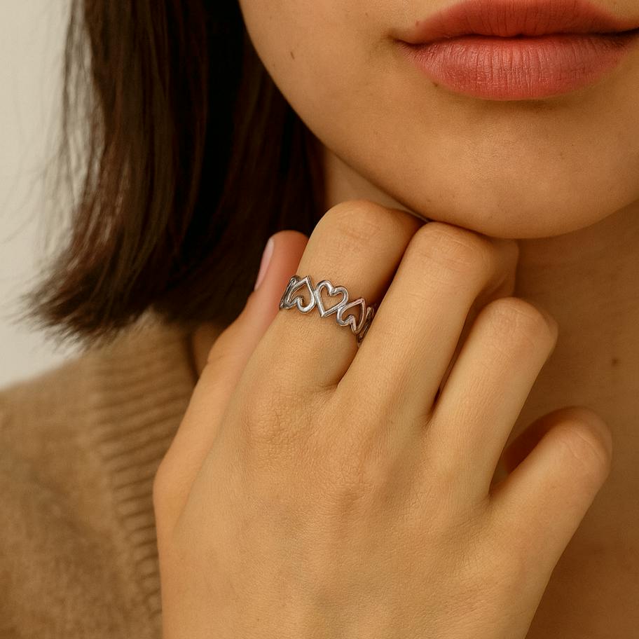 Ayo Copenhagen — Lily Love Ring Ayo Copenhagen Lily Love Ring — Ringer