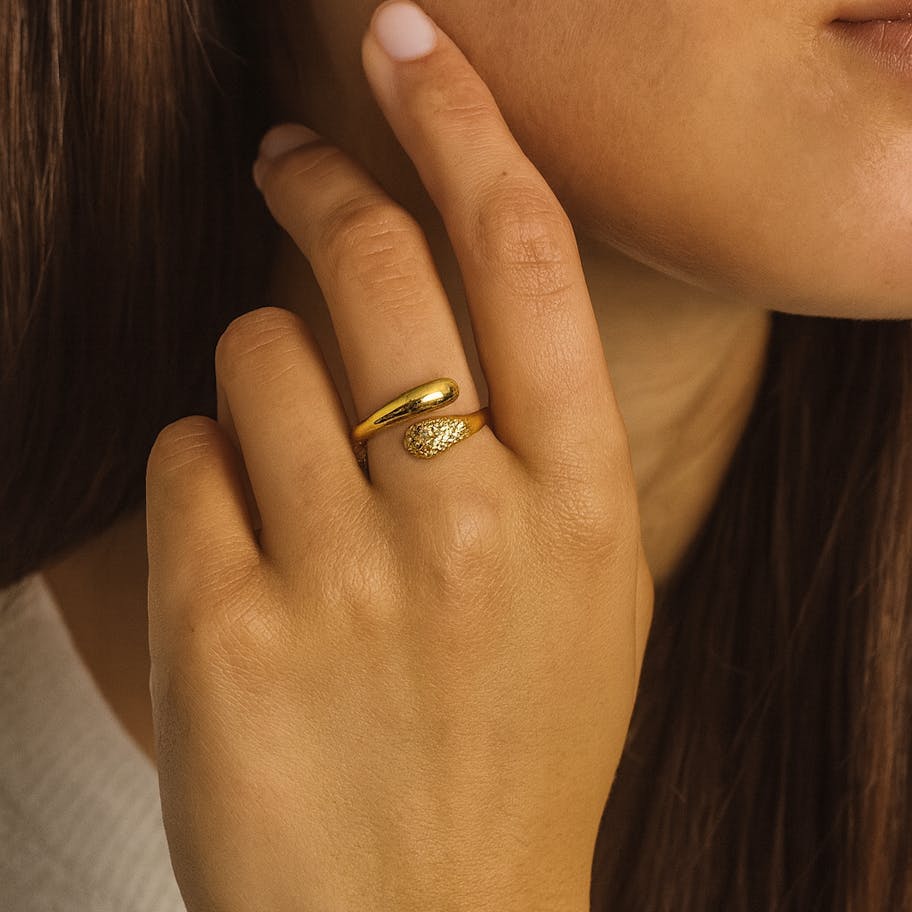 Ayo Copenhagen — Liva Flow Glow Ring Ayo Copenhagen Liva Flow Glow Ring — Ring