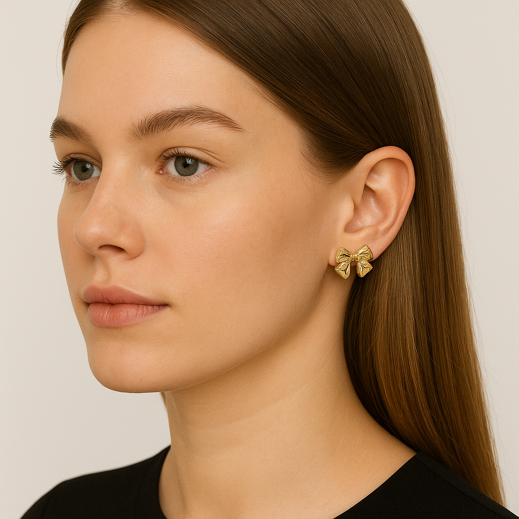 Ayo Copenhagen Colette Petite Bow Earrings — Øreringer
