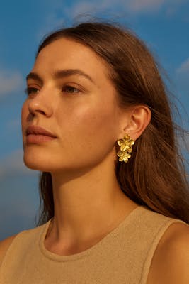 Ayo Copenhagen — Flora Twin Flower Earring Ayo Copenhagen Flora Twin Flower Earring — Kolczyk
