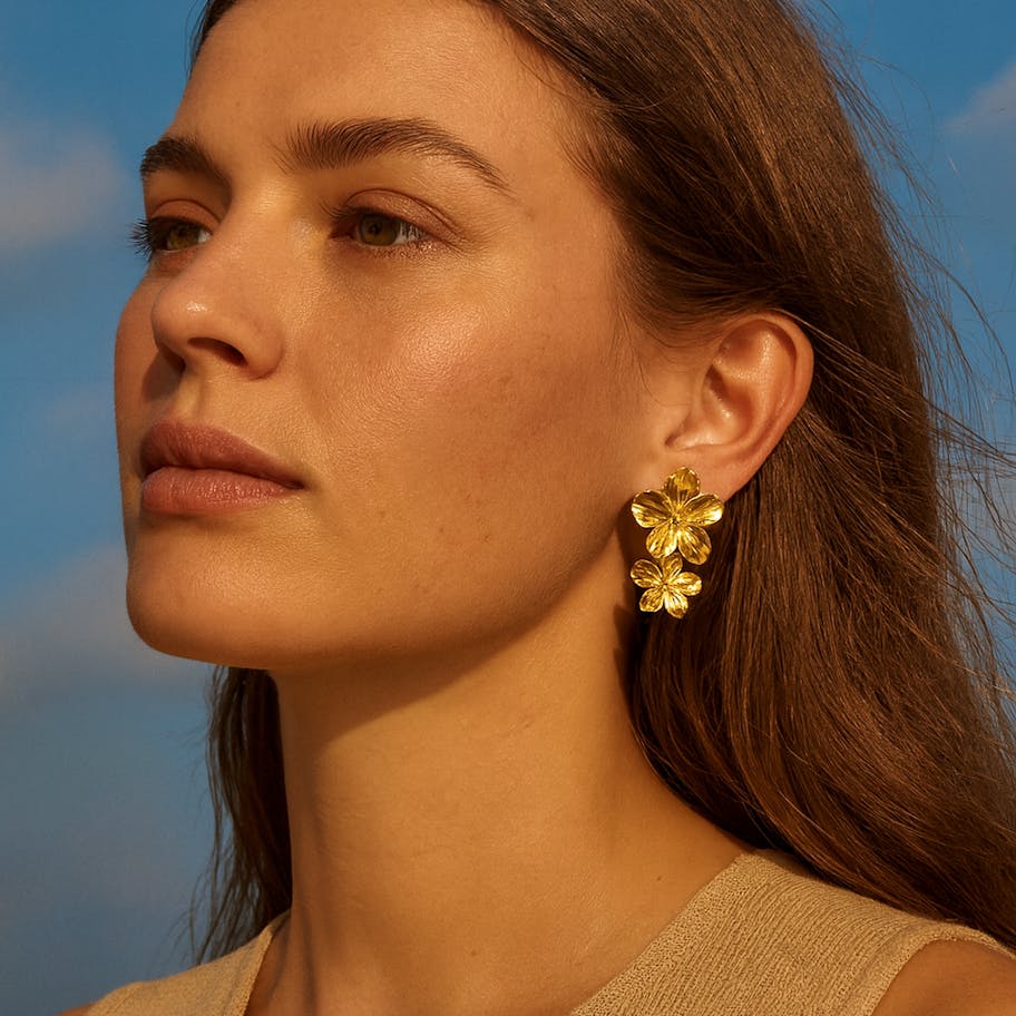 Ayo Copenhagen — Flora Twin Flower Earring Ayo Copenhagen Flora Twin Flower Earring — Korvakorut