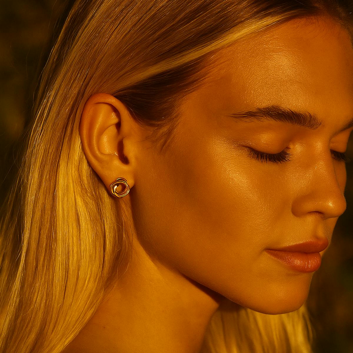 Ayo Copenhagen — Liora Knot Studs Ayo Copenhagen Liora Knot Studs — Kolczyk