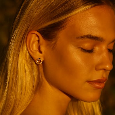 Ayo Copenhagen — Liora Knot Studs Ayo Copenhagen Liora Knot Studs — Boucle d'oreille