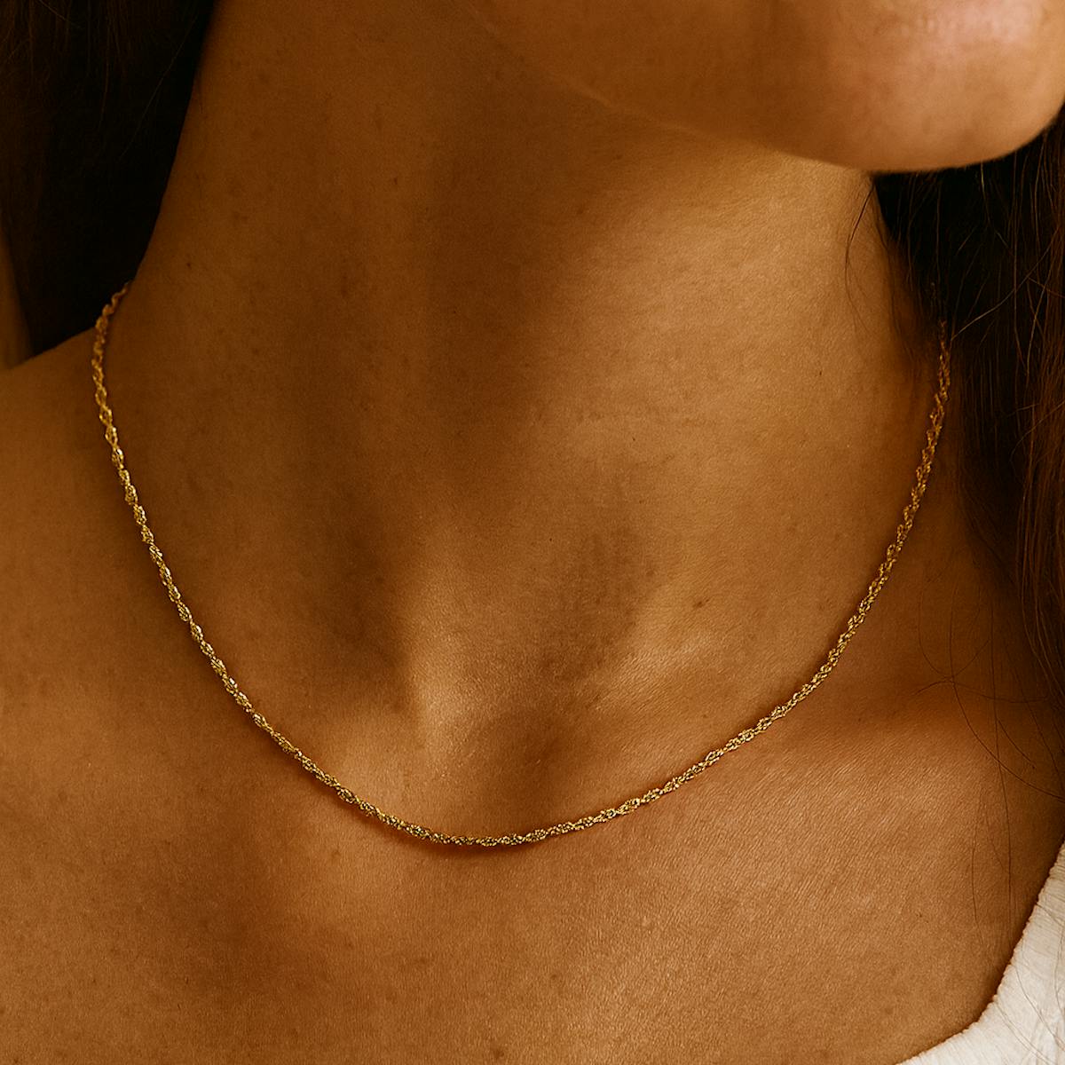 Ayo Copenhagen — Lina Twist Necklace Ayo Copenhagen Lina Twist Necklace — Naszyjnik