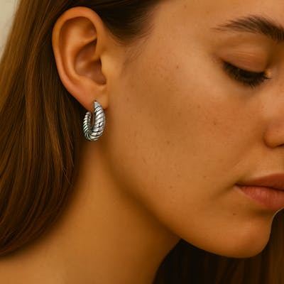 Ayo Copenhagen — Isla Twist Hoops Ayo Copenhagen Isla Twist Hoops — Earrings