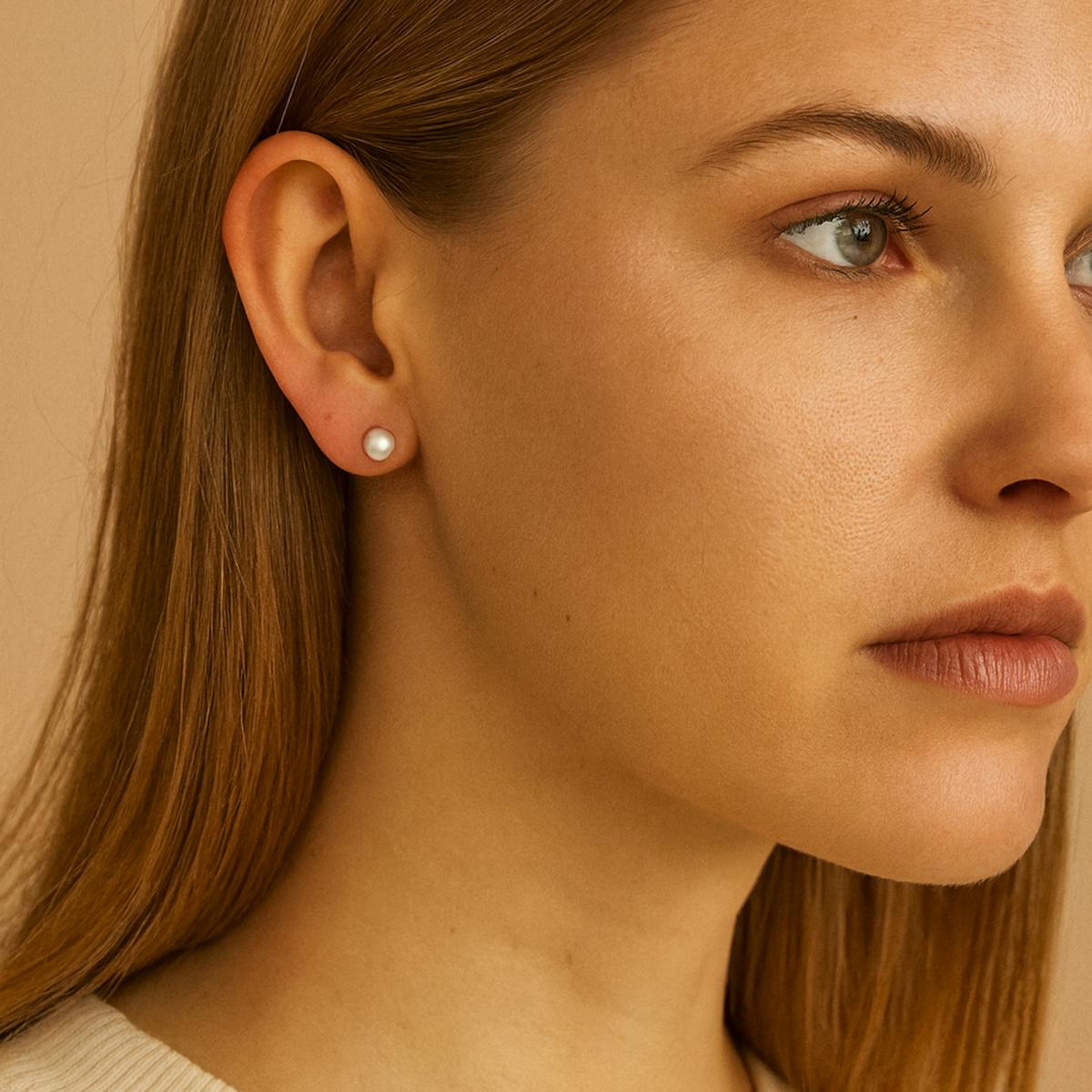 Ayo Copenhagen — Luma Pearl Studs Ayo Copenhagen Luma Pearl Studs — Øreringer