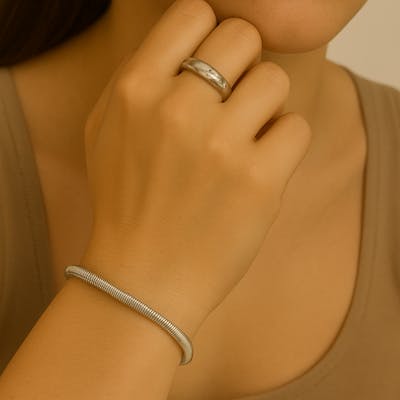 Ayo Copenhagen — Lyra Snake Bracelet Ayo Copenhagen Lyra Snake Bracelet — Armbånd