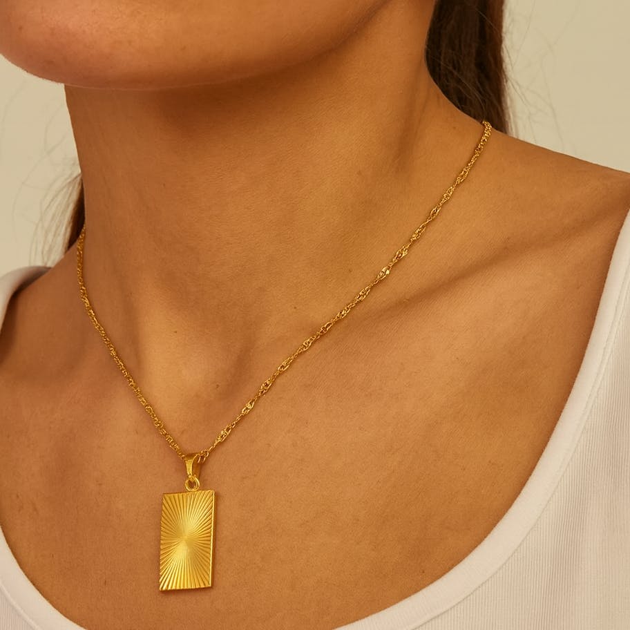 Ayo Copenhagen — Rayna Sunburst Necklace Ayo Copenhagen Rayna Sunburst Necklace — Halsband