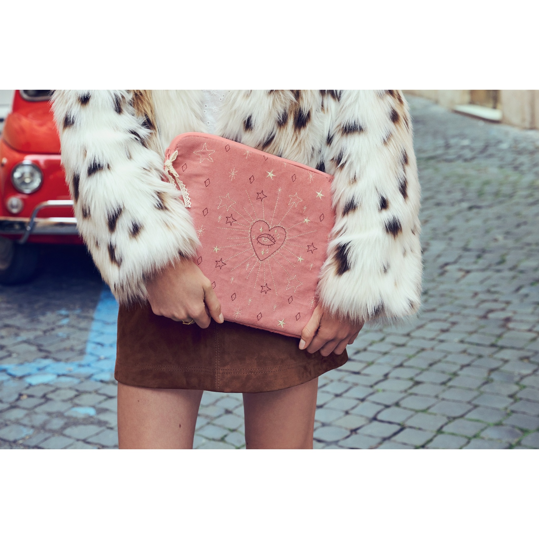 Maanesten Pink Theatre Magic Computer Sleeve 13" — Accessories