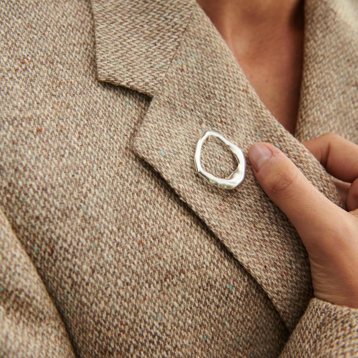 Pernille Corydon — Gaia Broche Pernille Corydon Gaia Broche — Accessoire