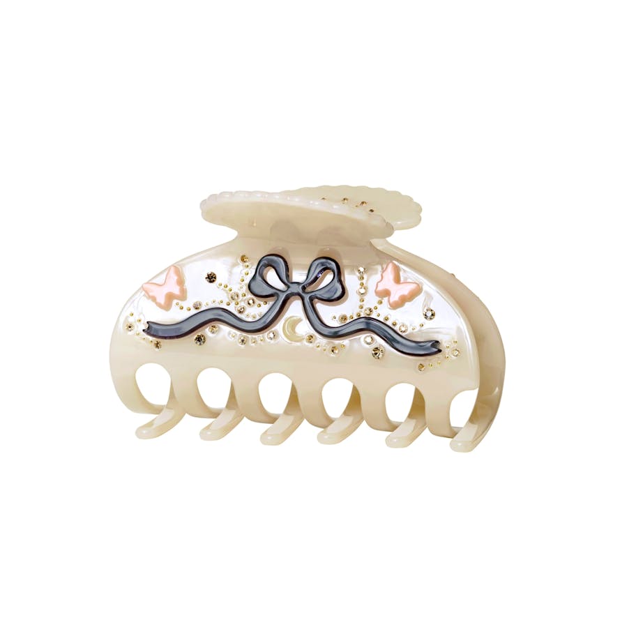 Maanesten — Desiree Hair Claw Off-White Maanesten Desiree Hair Claw Off-White — Accessories
