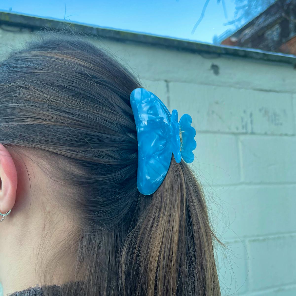 A-Hjort Jewellery — Esther Butterfly Hairclaw Blue A-Hjort Jewellery Esther Butterfly Hairclaw Blue — Accessoire