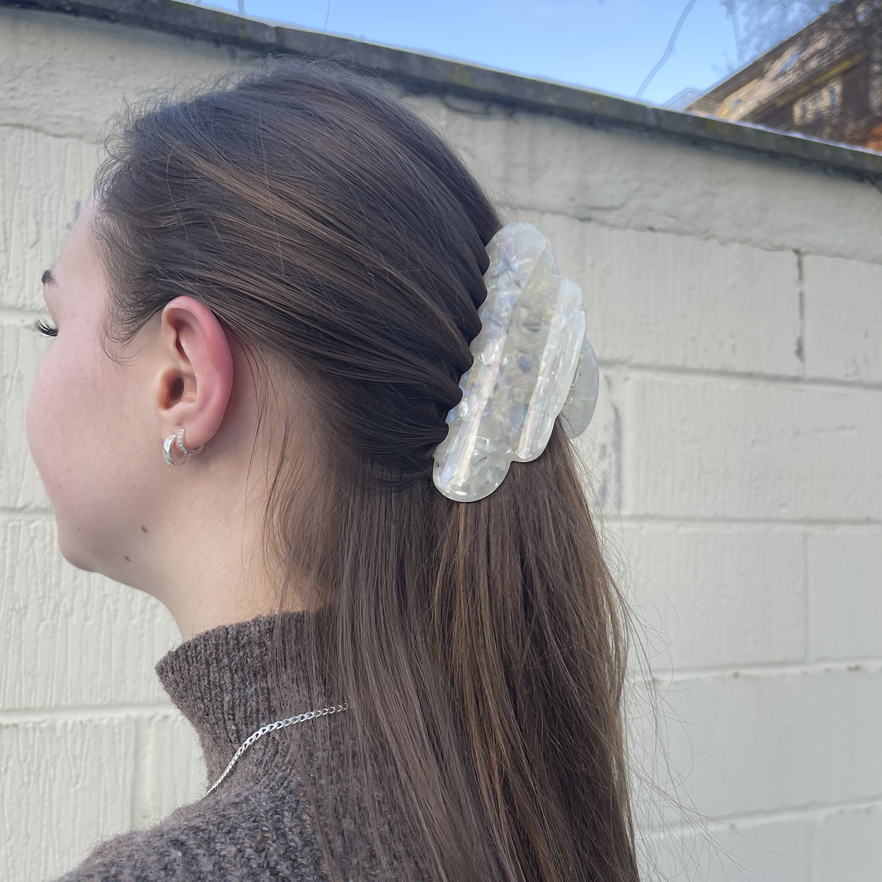A-Hjort Jewellery Heavenly Hairclaw Light Beige — Accessoarer