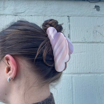 A-Hjort Jewellery — Heavenly Hairclaw Rose A-Hjort Jewellery Heavenly Hairclaw Rose — Akcesoria