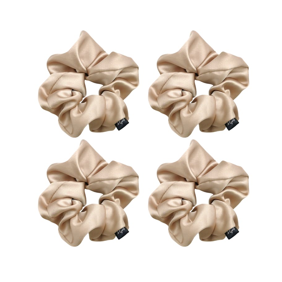 A-Hjort Jewellery — 4-Pack Hair Scrunchie Light Beige Satin A-Hjort Jewellery 4-Pack Hair Scrunchie Light Beige Satin — Akcesoria