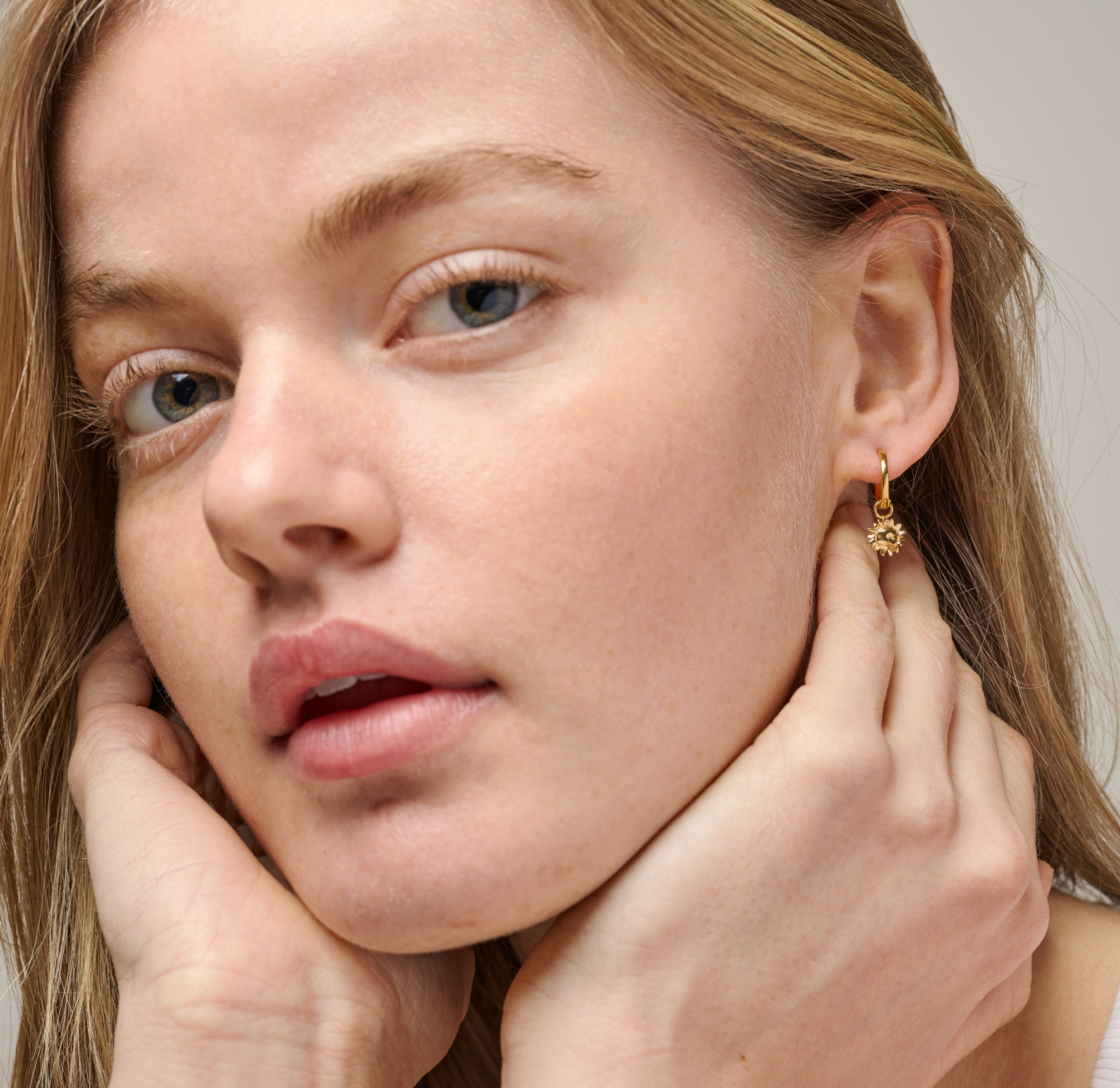 Enamel Copenhagen Sunny Sunshine Charm — Riipus