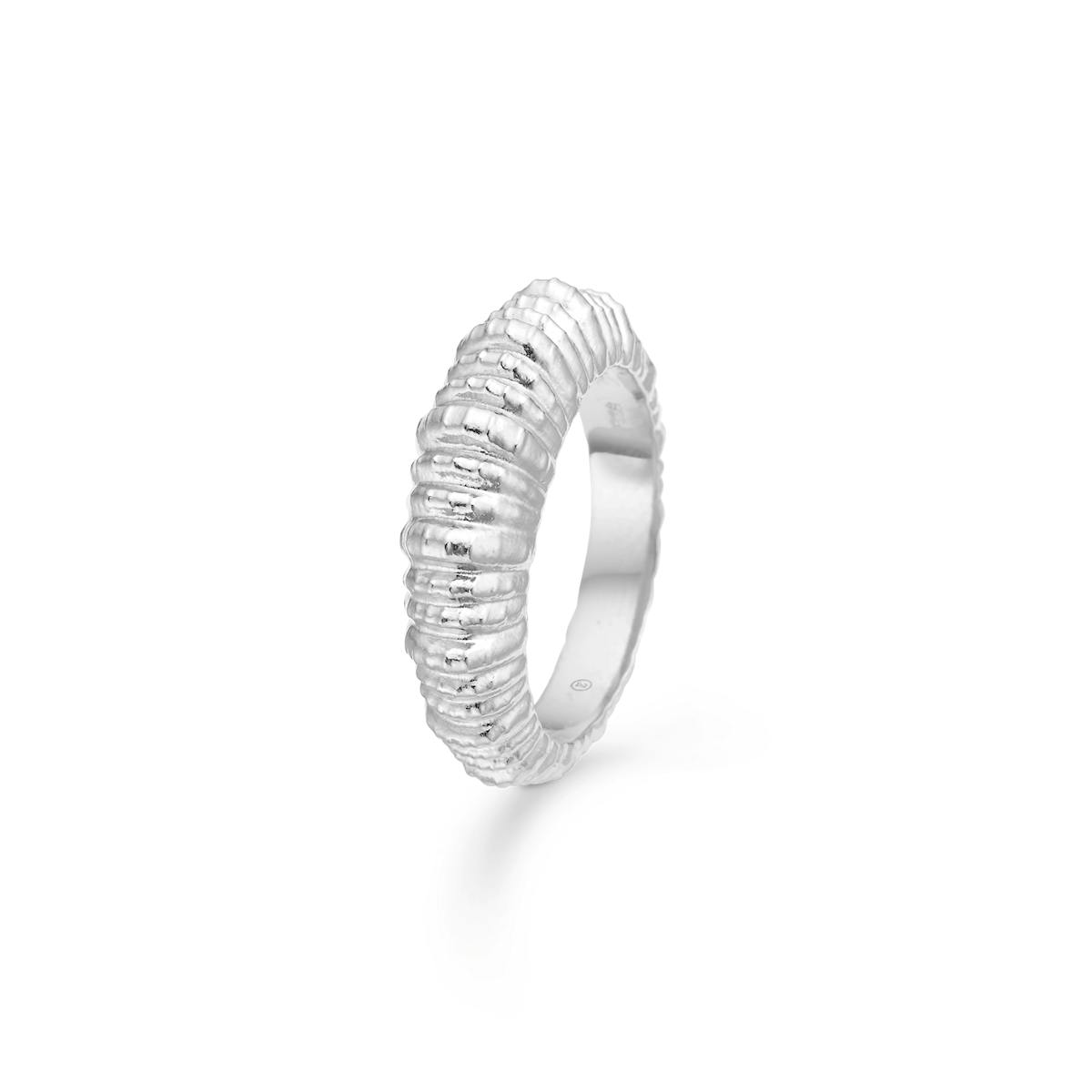 Studio Z — Seashell Secrets Small Ring Studio Z Seashell Secrets Small Ring — Bagues