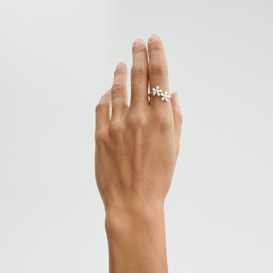 Pernille Corydon — Wild Poppy Ring Pernille Corydon Wild Poppy Ring — Ring